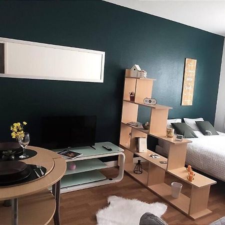 La Cachette De Chartres Apartment Bagian luar foto